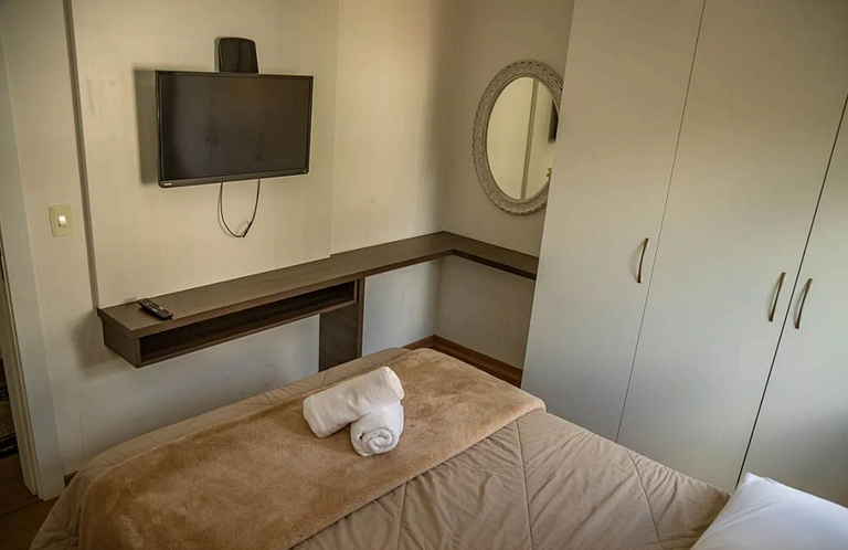 Luxo e Conforto no Centro com 2 suítes e 2 vagas!