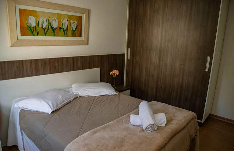 Luxo e Conforto no Centro com 2 suítes e 2 vagas!