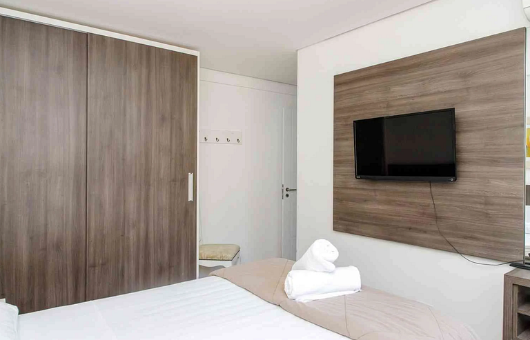 Luxo e Conforto no Centro com 2 suítes e 2 vagas!