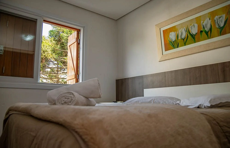 Luxo e Conforto no Centro com 2 suítes e 2 vagas!