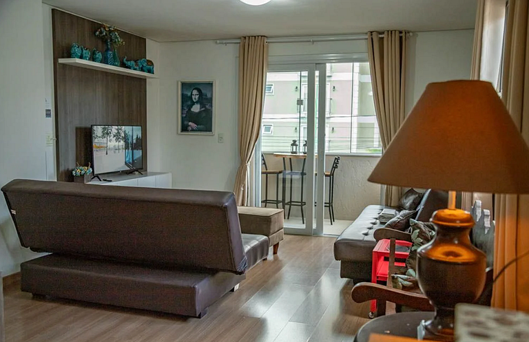 Luxo e Conforto no Centro com 2 suítes e 2 vagas!