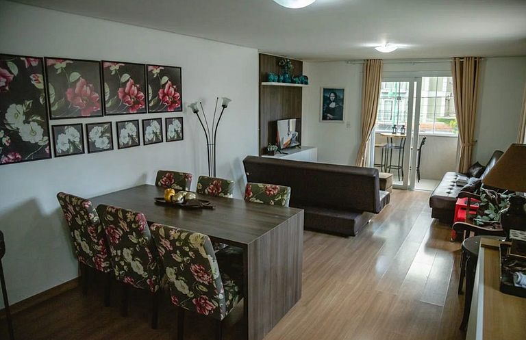 Luxo e Conforto no Centro com 2 suítes e 2 vagas!