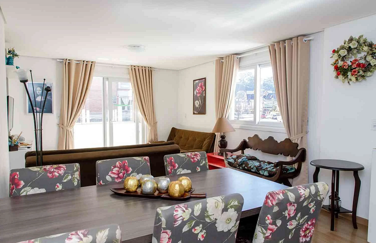 Luxo e Conforto no Centro com 2 suítes e 2 vagas!