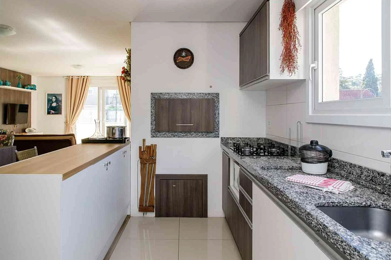 Luxo e Conforto no Centro com 2 suítes e 2 vagas!