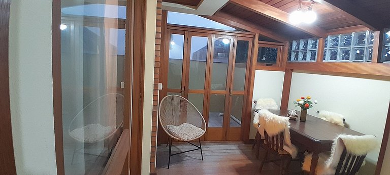 No Centro de Gramado, 5 min a pé da Rua Coberta!