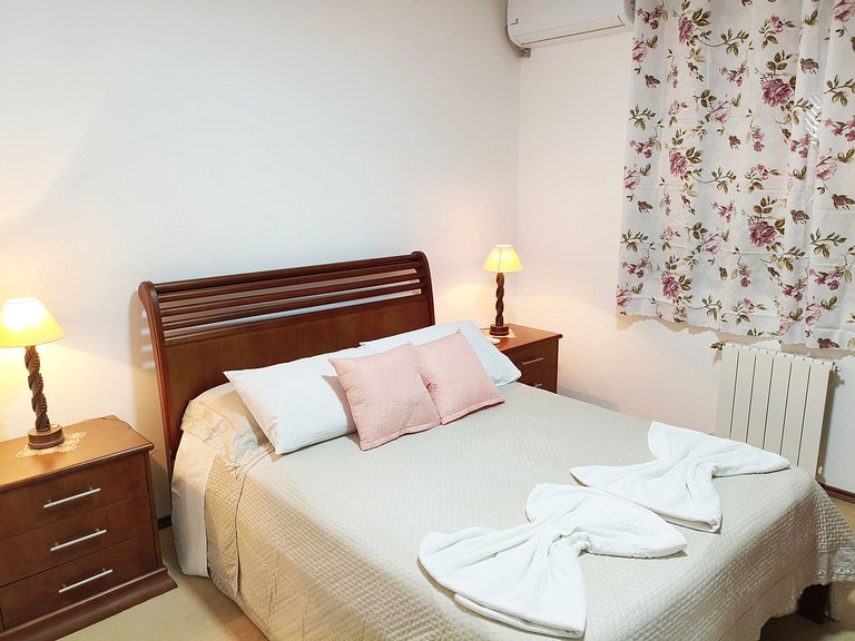 No Centro de Gramado, 5 min a pé da Rua Coberta!