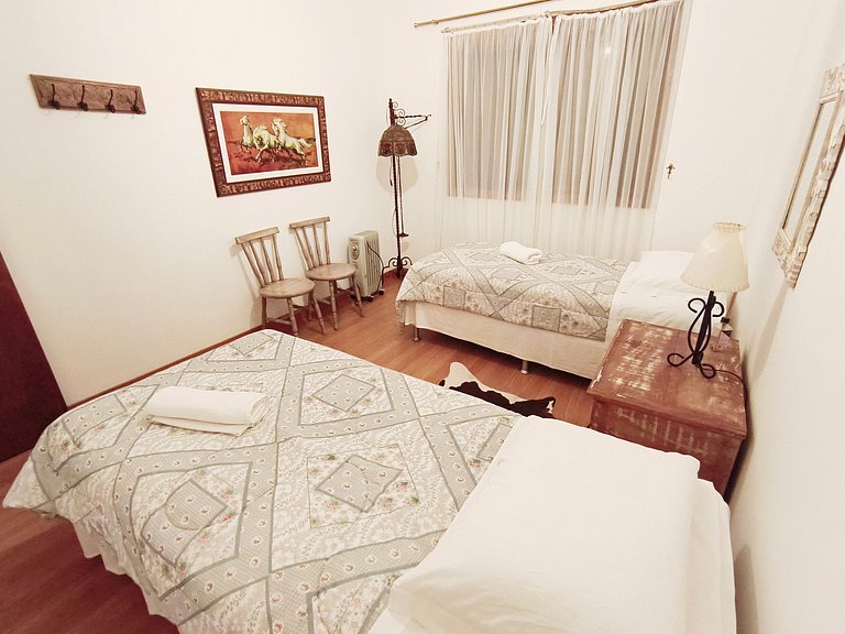 10 MIN a pé da Rua Coberta, Recanto do Vale!