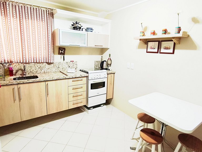 10 MIN a pé da Rua Coberta, Recanto do Vale!