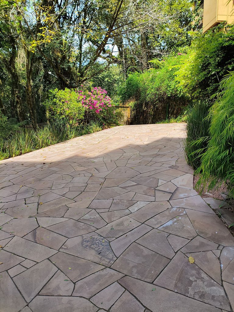 10 MIN a pé da Rua Coberta, Recanto do Vale!