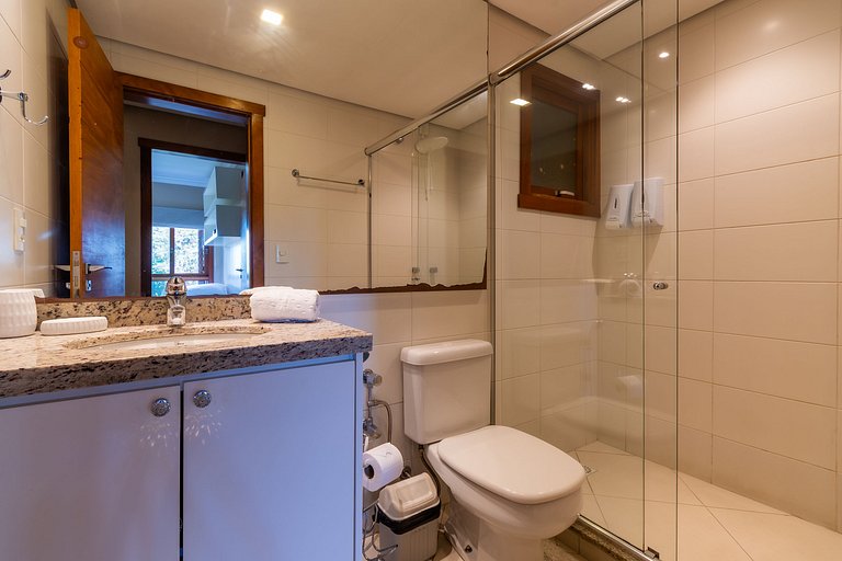 Centro, 4 min a pé (280m) da Rua Coberta! Decorado