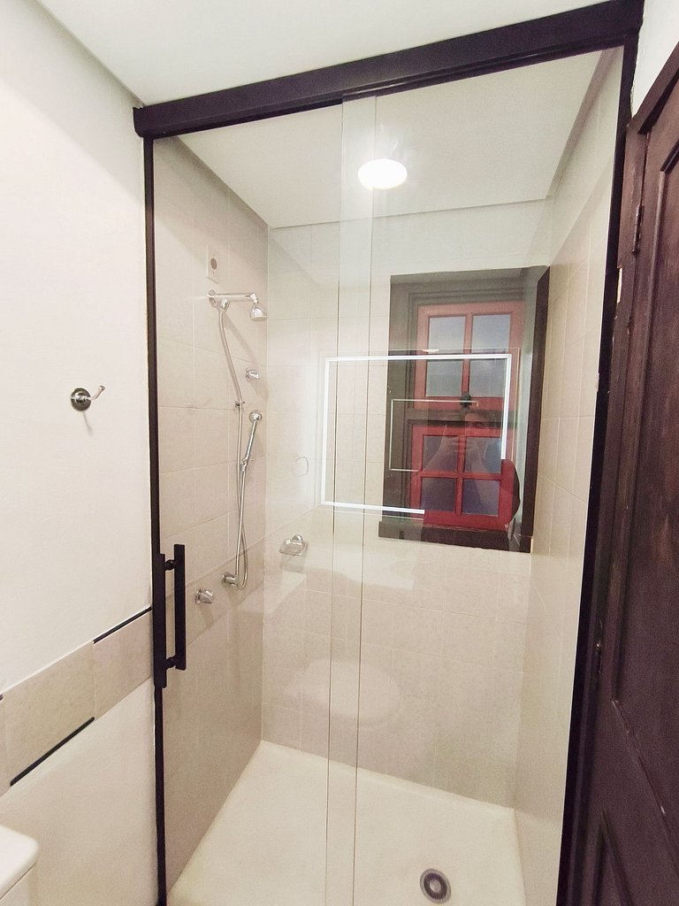 No Coração de Gramado! Faça tudo a pé. Reformado.