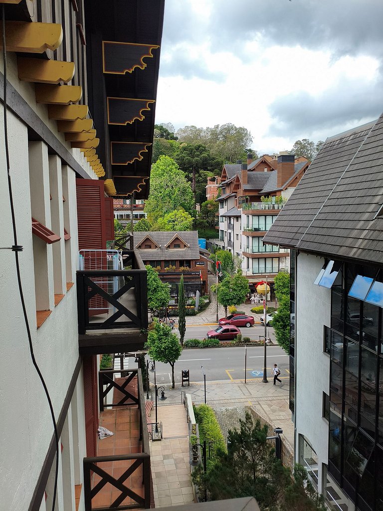 No Coração de Gramado! Faça tudo a pé. Reformado.