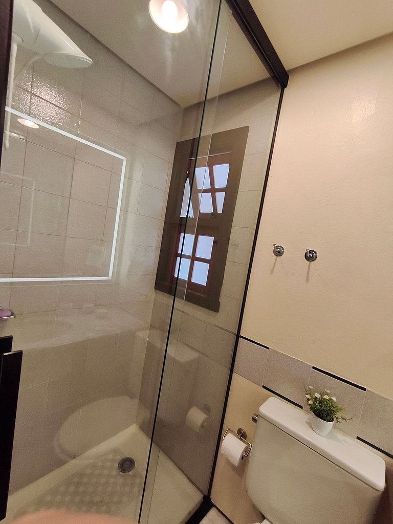 No Coração de Gramado! Faça tudo a pé. Reformado.