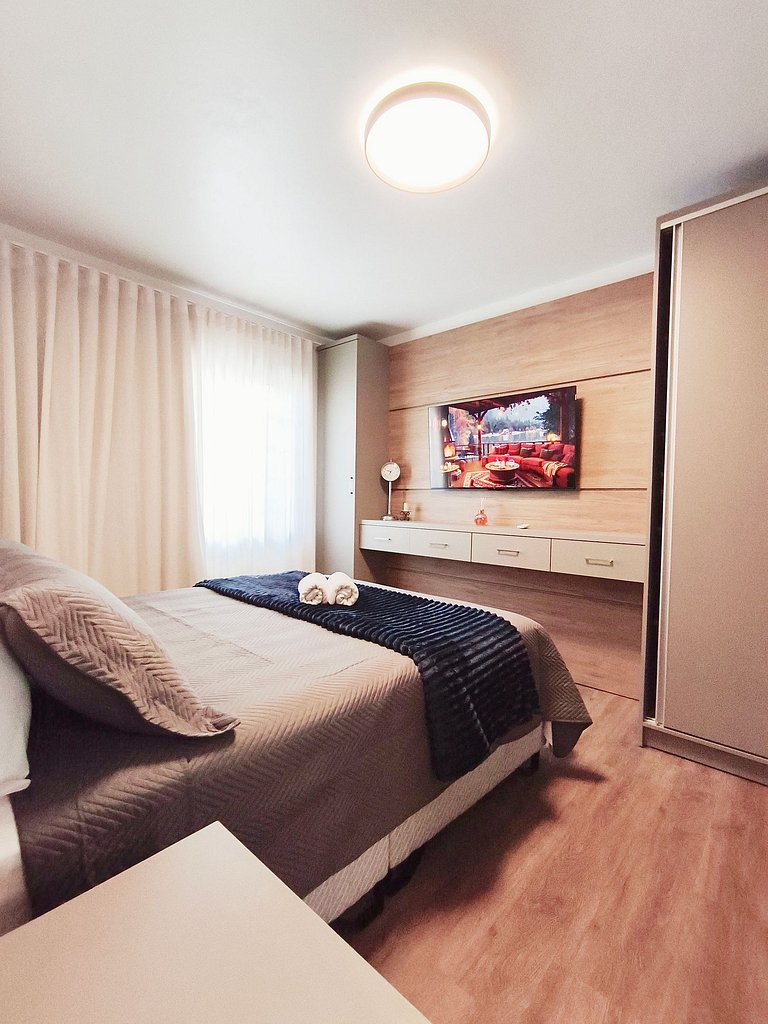 No Coração de Gramado! Faça tudo a pé. Reformado.