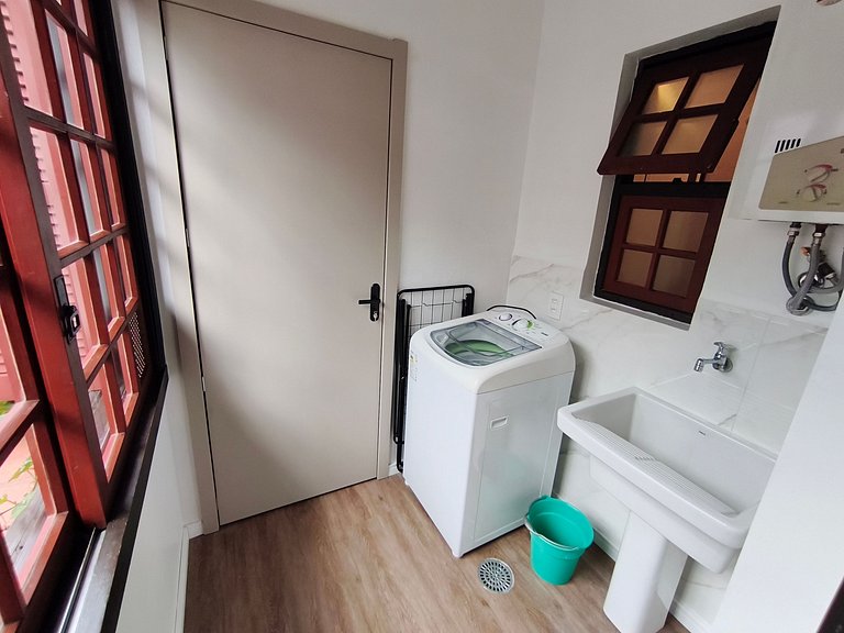 No Coração de Gramado! Faça tudo a pé. Reformado.