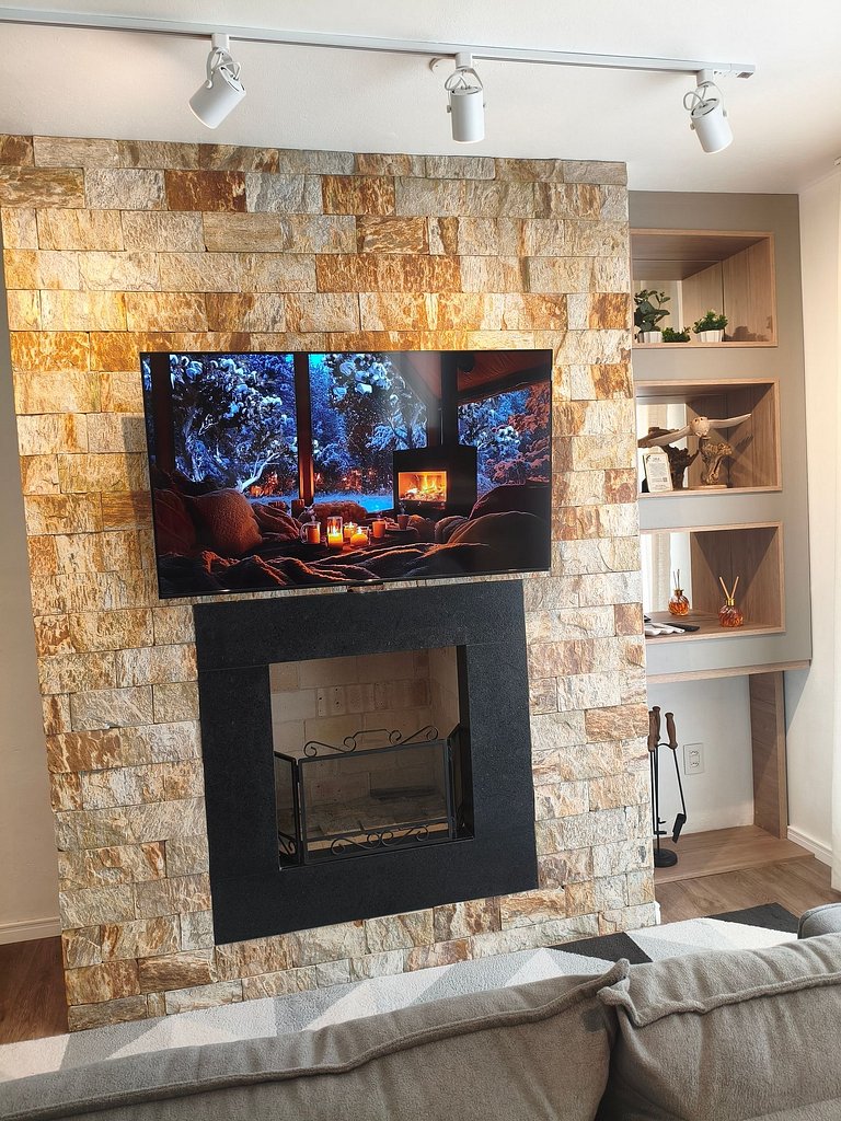 No Coração de Gramado! Faça tudo a pé. Reformado.