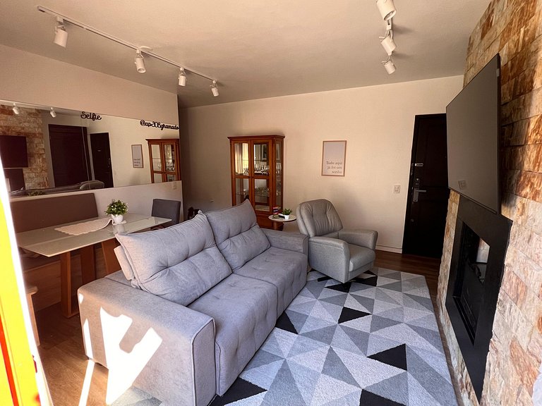 No Coração de Gramado! Faça tudo a pé. Reformado.