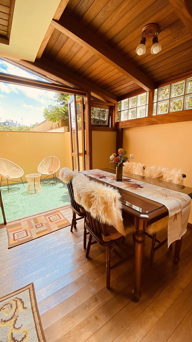 No Centro de Gramado, 5 min a pé da Rua Coberta!