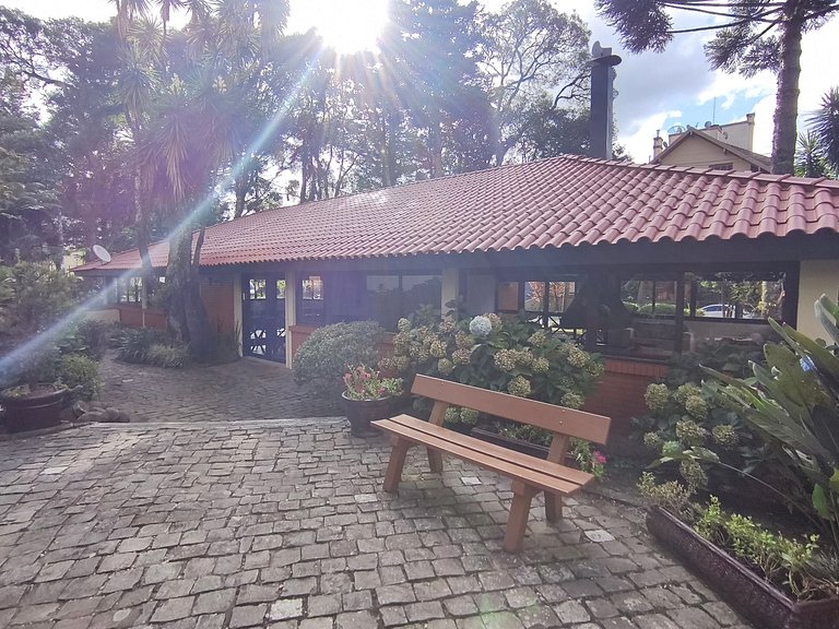 Apartamento reformado e mobiliado no centro