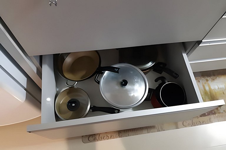 Duplex com ar Q/F. prox. ao lago. Faça tudo a pé!