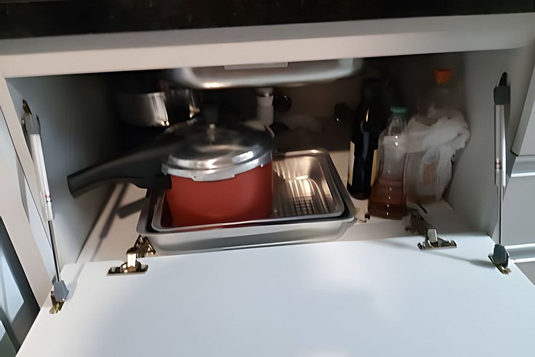 Duplex com ar Q/F, Piscina Aquec. Faça tudo a pé!