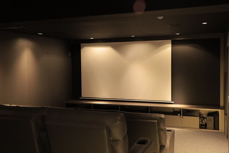 Refugio de Luxo no Golden Tulip. Conforto e lazer!