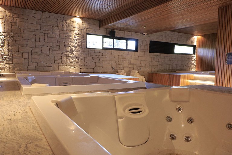 Refugio de Luxo no Golden Tulip. Conforto e lazer!