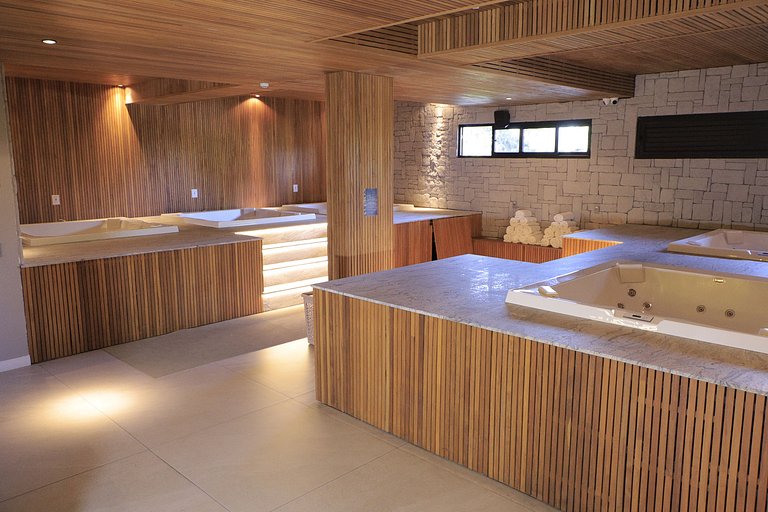 Refugio de Luxo no Golden Tulip. Conforto e lazer!