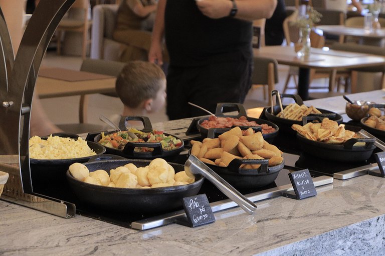 Refugio de Luxo no Golden Tulip. Conforto e lazer!