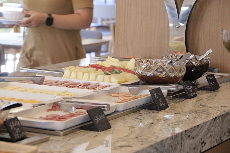 Refugio de Luxo no Golden Tulip. Conforto e lazer!