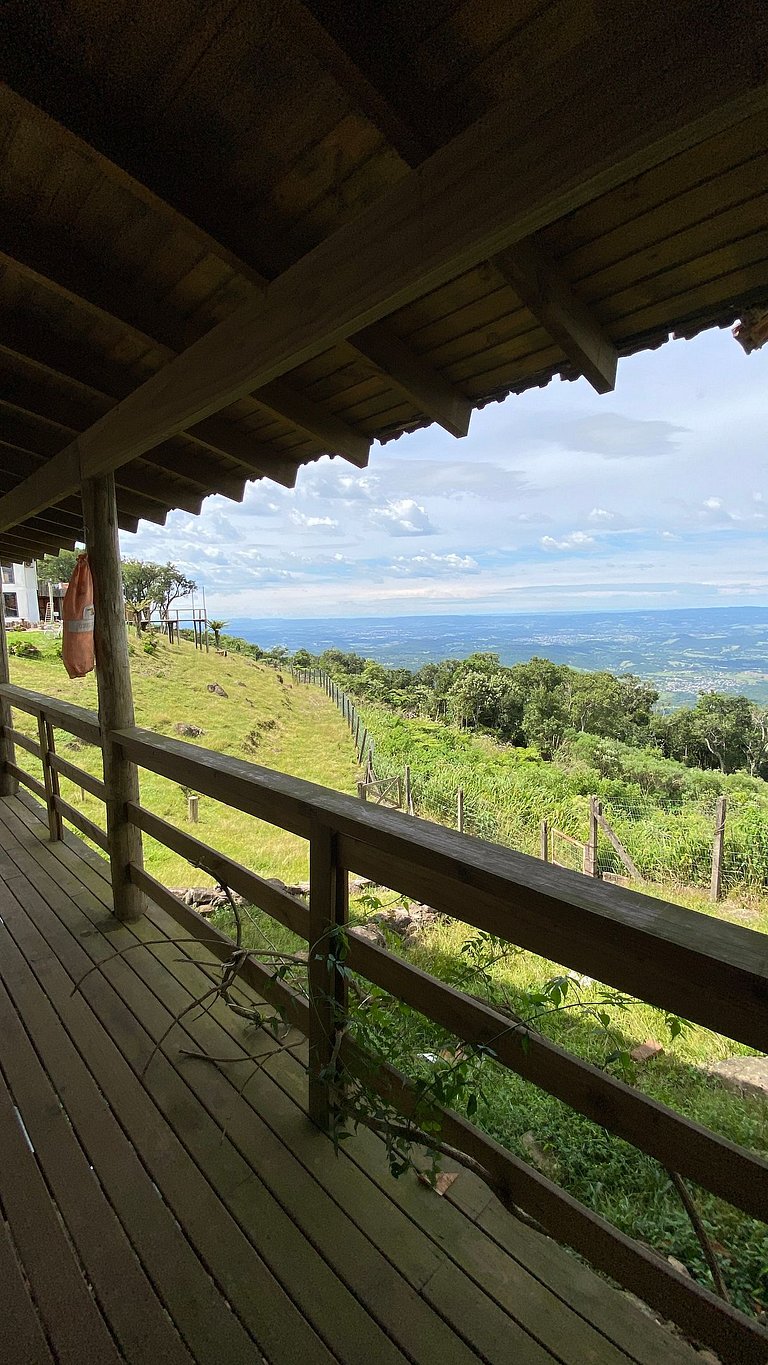 Vista Surreal, Cabana Aconchegante Vale das Nuvens