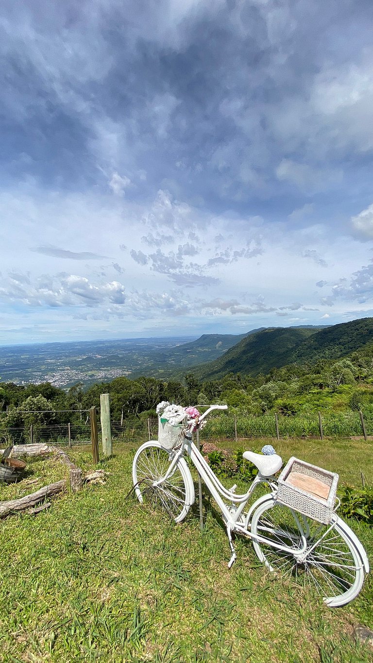 Vista Surreal, Cabana Aconchegante Vale das Nuvens